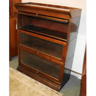 Antikes Bücherregal  Globe Wernicke