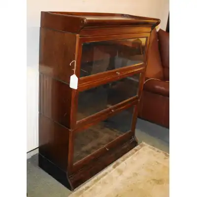 Antikes Bücherregal  Globe Wernicke