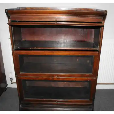 Antikes Bücherregal  Globe Wernicke