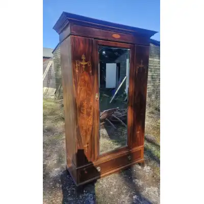 Antiker Mahagoni Kleiderschrank