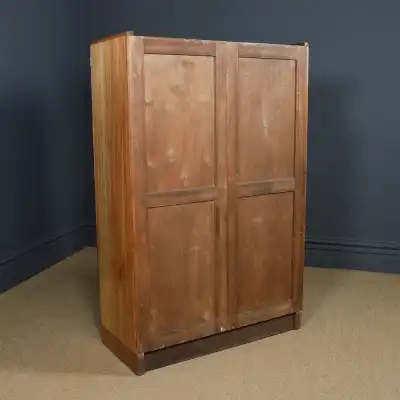 Antiker Kleiderschrank 