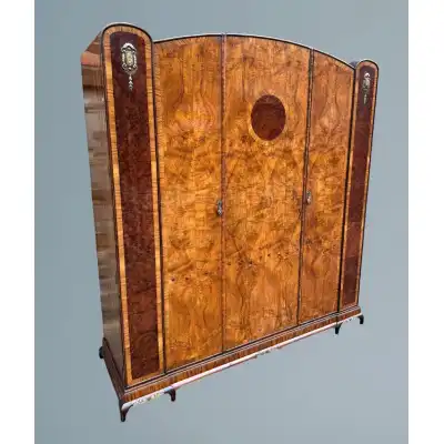 Antiker Kleiderschrank mit Spiegel