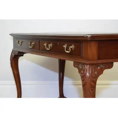 Mahagoni-Schreibtisch Antik