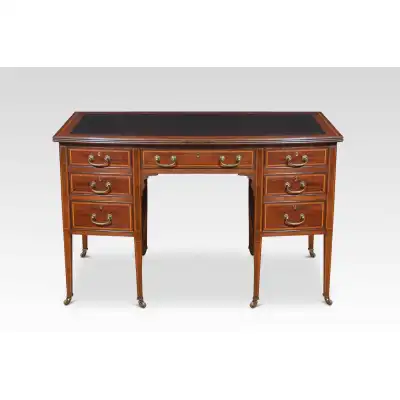 Antiker Mahagoni-Schreibtisch