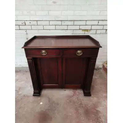 Antikes Sideboard aus Mahagoni