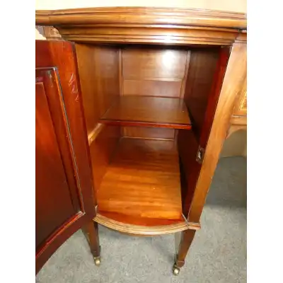 Antiker Schreibtisch aus Mahagoni