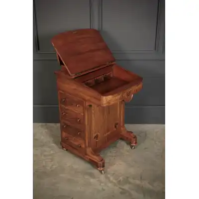 Antiker Schreibtisch