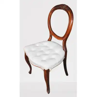 Antike esszimmerstühle