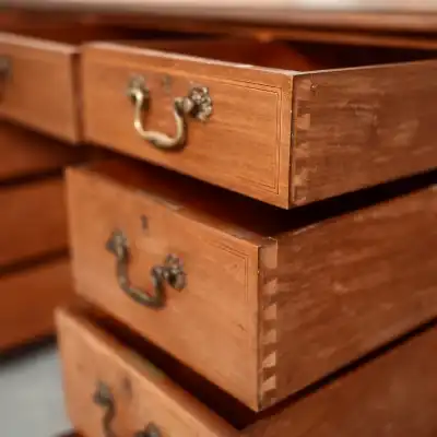 Massiv Mahagoni Schreibtisch