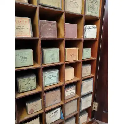 Mahagoni Kabinettschrank Antik