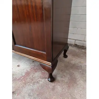 Mahagoni Kabinettschrank Antik