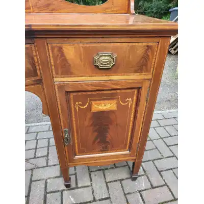 Antikes Sideboard aus Flammmahagoni
