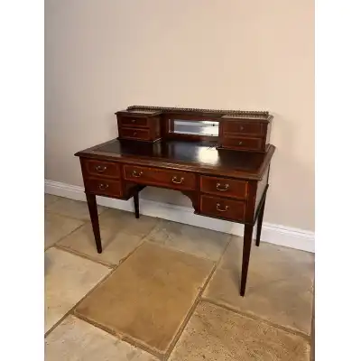 Antiker Mahagoni-Schreibtisch