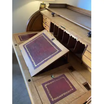 Antiker Eiche-Schreibtisch