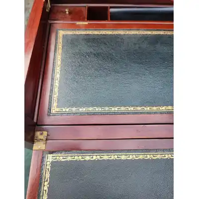 Schreibtisch Antik aus Mahagoni