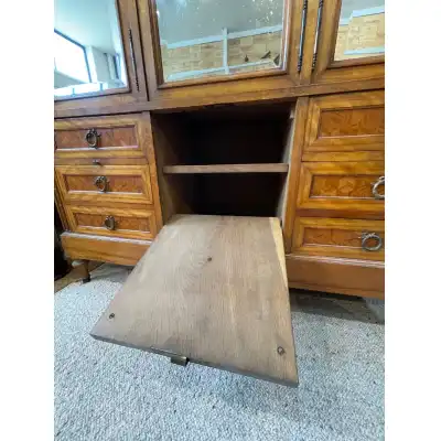 Antiker Art-Déco Kleiderschrank