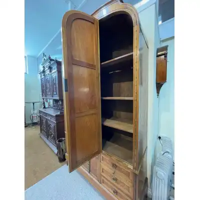 Antiker Art-Déco Kleiderschrank