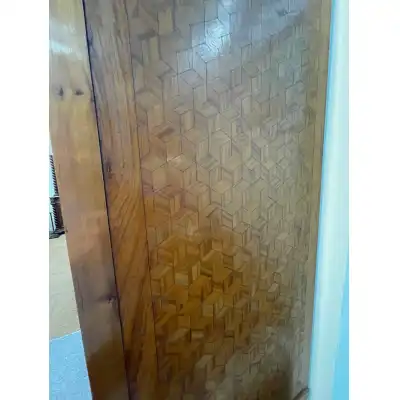 Antiker Art-Déco Kleiderschrank