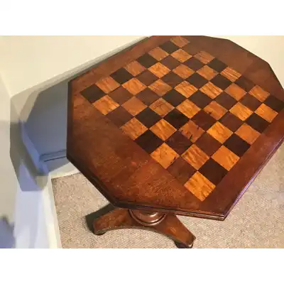 Antiker Mahagoni-Schachtisch