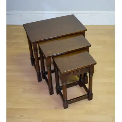 Beistelltisch 3er Set nest of table  massiv Eiche
