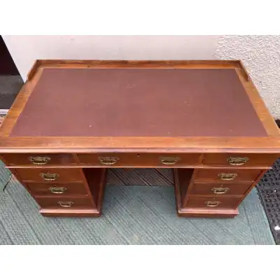 Mahagoni Schreibtisch Antik