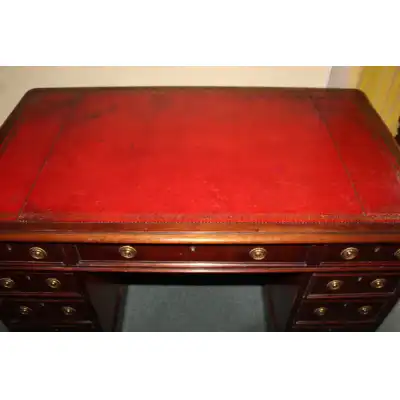 Schreibtisch aus massiv Mahagoni