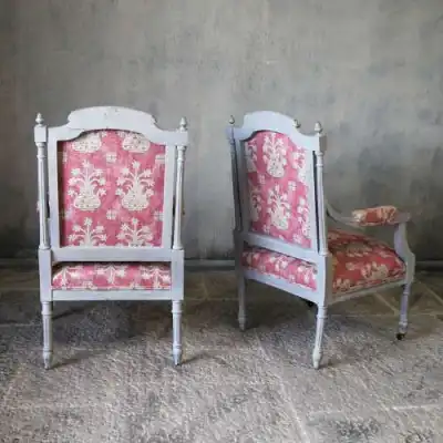 Paar sessel mit Armlehne