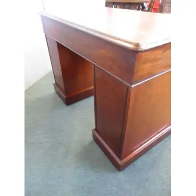 Mahagoni Schreibtisch