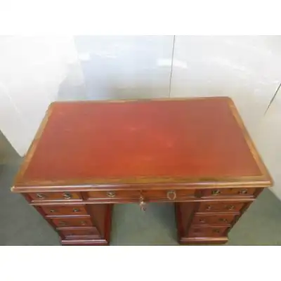 Mahagoni Schreibtisch