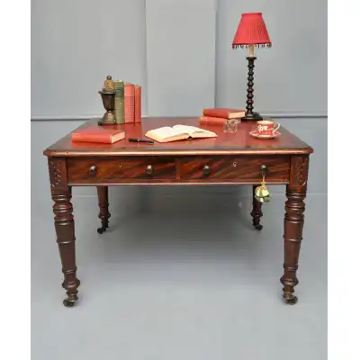 Antiker Partnerschreibtisch