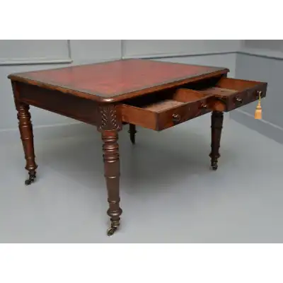 Antiker Partnerschreibtisch