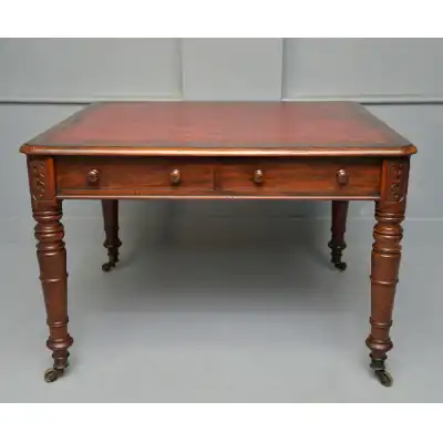 Antiker Partnerschreibtisch