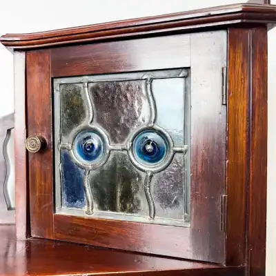 Antiker Mahagoni-Schreibtisch