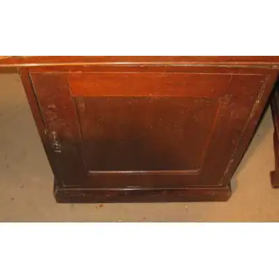 Antiker Schreibtisch