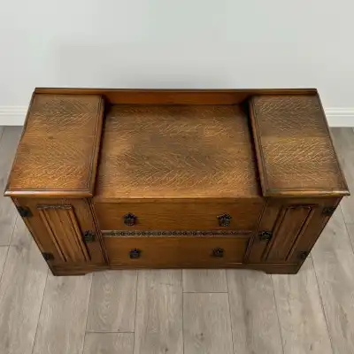 Antikes Sideboard