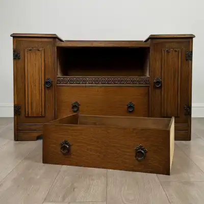 Antikes Sideboard
