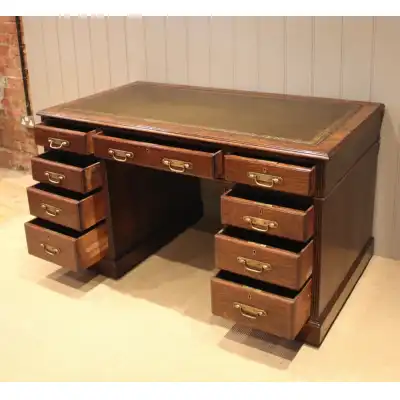 Antiker Pedestal-Schreibtisch