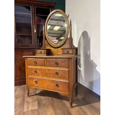 Antike Spiegelkommode