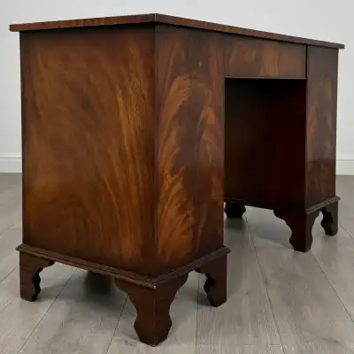 Antiekr Mahagoni Schreibtisch