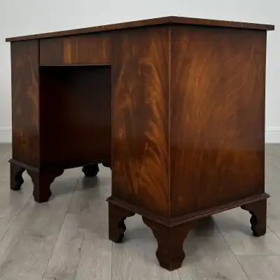 Antiekr Mahagoni Schreibtisch