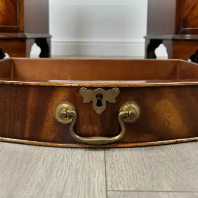 Antiekr Mahagoni Schreibtisch