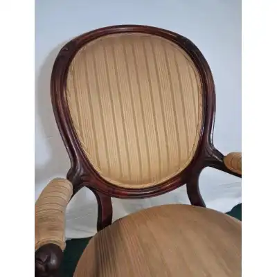 Polsterstuhl mit Armlehne