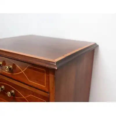 Mahagoni Musikschrank