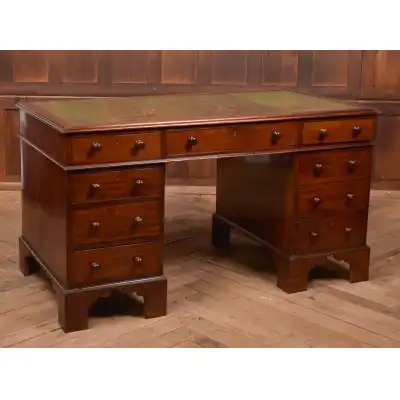 Knee Hole Desk