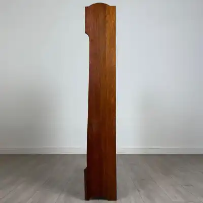 Antikes Bücherregal