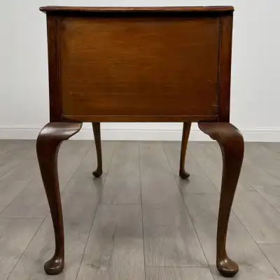 Mahagoni Schreibtisch