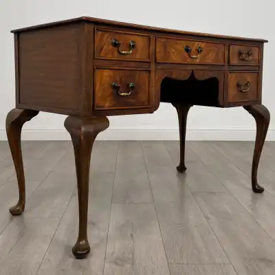 Mahagoni Schreibtisch