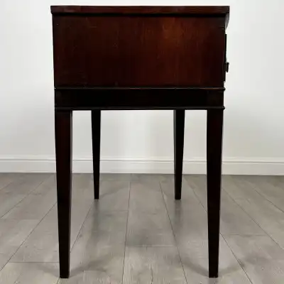 Mahagoni Konslentisch