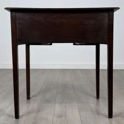 Antiker Schreibtisch