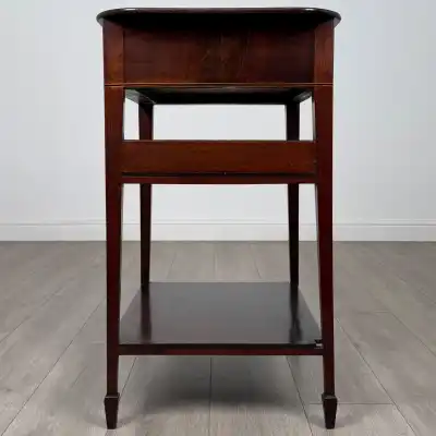Antiker Beistelltisch